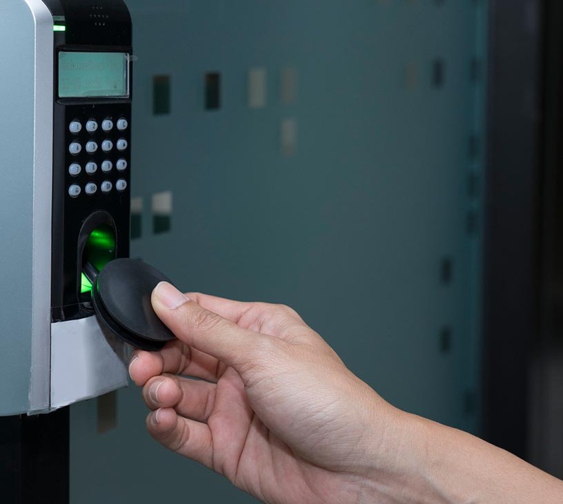 Radio Frequency Identification (RFID) Market Analysis, Size, and Forecast 2026-2030: North America (US, Canada, and Mexico), APAC (China, Japan, and India), Europe (Germany, UK, and France), South America (Brazil and Argentina), Middle East and Africa (Saudi Arabia, UAE, and South Africa), and Rest of World (ROW)