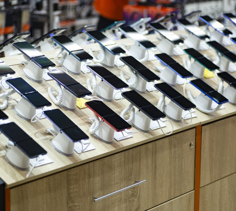 Smartphone Market Analysis, Size, and Forecast 2026-2030: APAC (China, India, and Japan), Europe (Germany, UK, and France), North America (US, Canada, and Mexico), Middle East and Africa (South Africa, Saudi Arabia, and UAE), South America (Brazil and Argentina), and Rest of World (ROW)