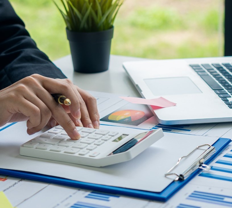 Factoring Market Analysis, Size, and Forecast 2026-2030: Europe (Germany, Italy, and France), APAC (China, Japan, and India), North America (US, Canada, and Mexico), South America (Brazil, Argentina, and Colombia), Middle East and Africa (Saudi Arabia, UAE, and South Africa), and Rest of World (ROW)