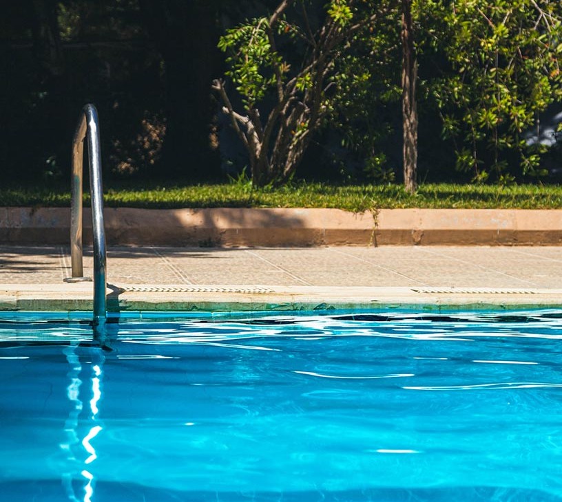 Swimming Pool Market Analysis, Size, and Forecast 2026-2030: North America (US, Canada, and Mexico), Europe (Germany, UK, and France), APAC (China, Japan, and India), South America (Brazil, Argentina, and Colombia), Middle East and Africa (Saudi Arabia, UAE, and South Africa), and Rest of World (ROW)