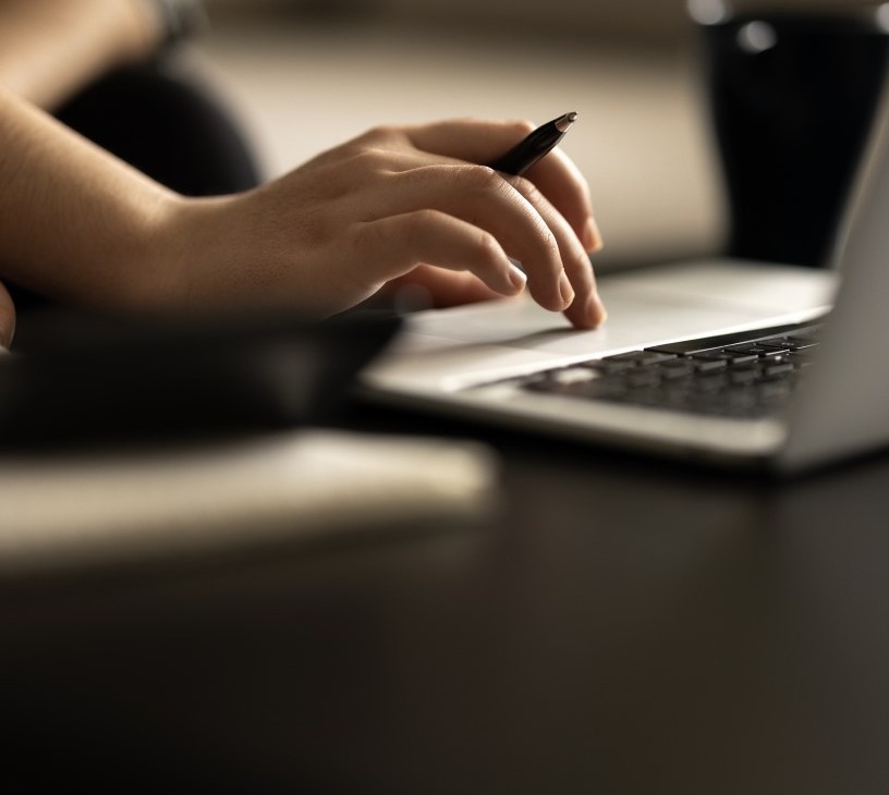 Education Personal Computer (PC) And Tablet Market Analysis, Size, and Forecast 2026-2030: North America (US, Canada, and Mexico), Europe (Germany, UK, and France), APAC (China, India, and Japan), South America (Brazil and Argentina), Middle East and Africa (Saudi Arabia, UAE, and South Africa), and Rest of World (ROW)