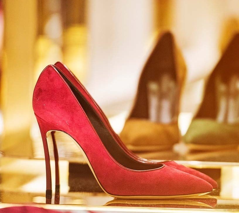 Luxury Footwear Market Analysis, Size, and Forecast 2026-2030: North America (US, Canada, and Mexico), APAC (China, India, and Japan), Europe (Italy, France, and Germany), South America (Brazil, Argentina, and Colombia), Middle East and Africa (UAE, Saudi Arabia, and South Africa), and Rest of World (ROW)