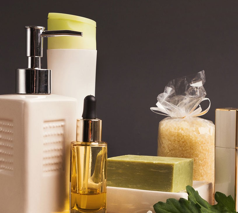 Fragrance And Perfume Market Analysis, Size, and Forecast 2026-2030: Europe (Germany, UK, and France), North America (US, Canada, and Mexico), APAC (China, Japan, and India), Middle East and Africa (Saudi Arabia, UAE, and South Africa), South America (Brazil, Argentina, and Colombia), and Rest of World (ROW)