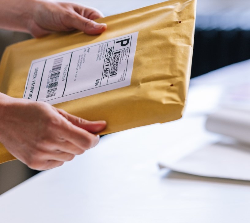 Couriers Market Analysis, Size, and Forecast 2026-2030: APAC (China, India, and Japan), North America (US, Canada, and Mexico), Europe (UK, Germany, and France), Middle East and Africa (Saudi Arabia, South Africa, and UAE), South America (Brazil, Argentina, and Colombia), and Rest of World (ROW)