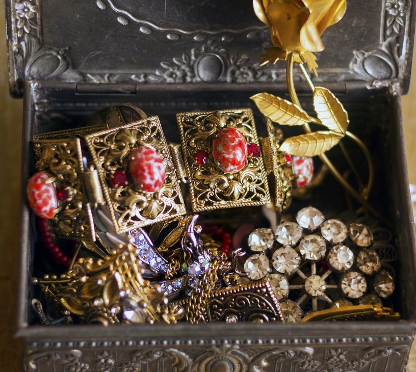 Jewelry Market Analysis, Size, and Forecast 2026-2030: APAC (China, Japan, and India), North America (US, Canada, and Mexico), Europe (Germany, UK, and France), Middle East and Africa (Saudi Arabia, UAE, and South Africa), South America (Brazil and Argentina), and Rest of World (ROW)