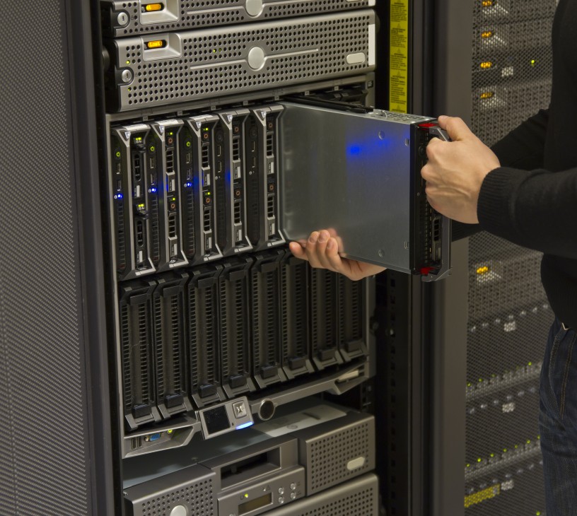 Data Center Blade Server Market Analysis, Size, and Forecast 2026-2030: North America (US, Canada, and Mexico), Europe (Germany, UK, and France), APAC (China, Japan, and India), Middle East and Africa (Saudi Arabia, UAE, and South Africa), South America (Brazil, Argentina, and Colombia), and Rest of World (ROW)