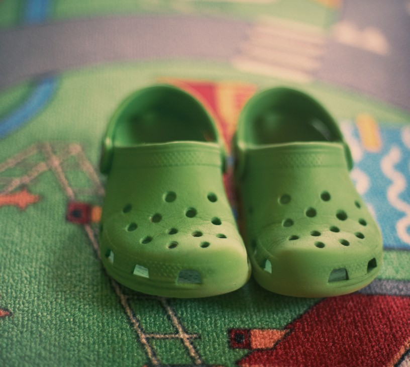 Clogs Market Analysis, Size, and Forecast 2026-2030: North America (US, Canada, and Mexico), APAC (China, India, and Japan), Europe (UK, Germany, and France), Middle East and Africa (Saudi Arabia, UAE, and South Africa), South America (Brazil, Argentina, and Colombia), and Rest of World (ROW)