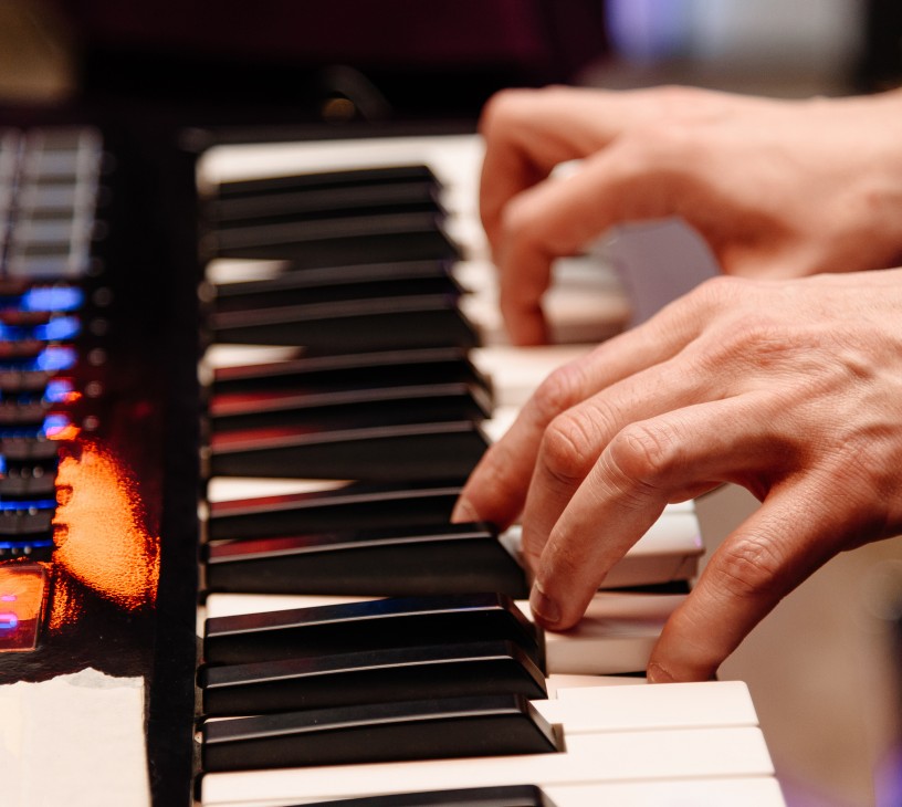Keyboard Instruments Market Analysis, Size, and Forecast 2026-2030: APAC (China, Japan, and India), North America (US, Canada, and Mexico), Europe (Germany, UK, and France), Middle East and Africa (UAE, Saudi Arabia, and South Africa), South America (Brazil, Argentina, and Colombia), and Rest of World (ROW)