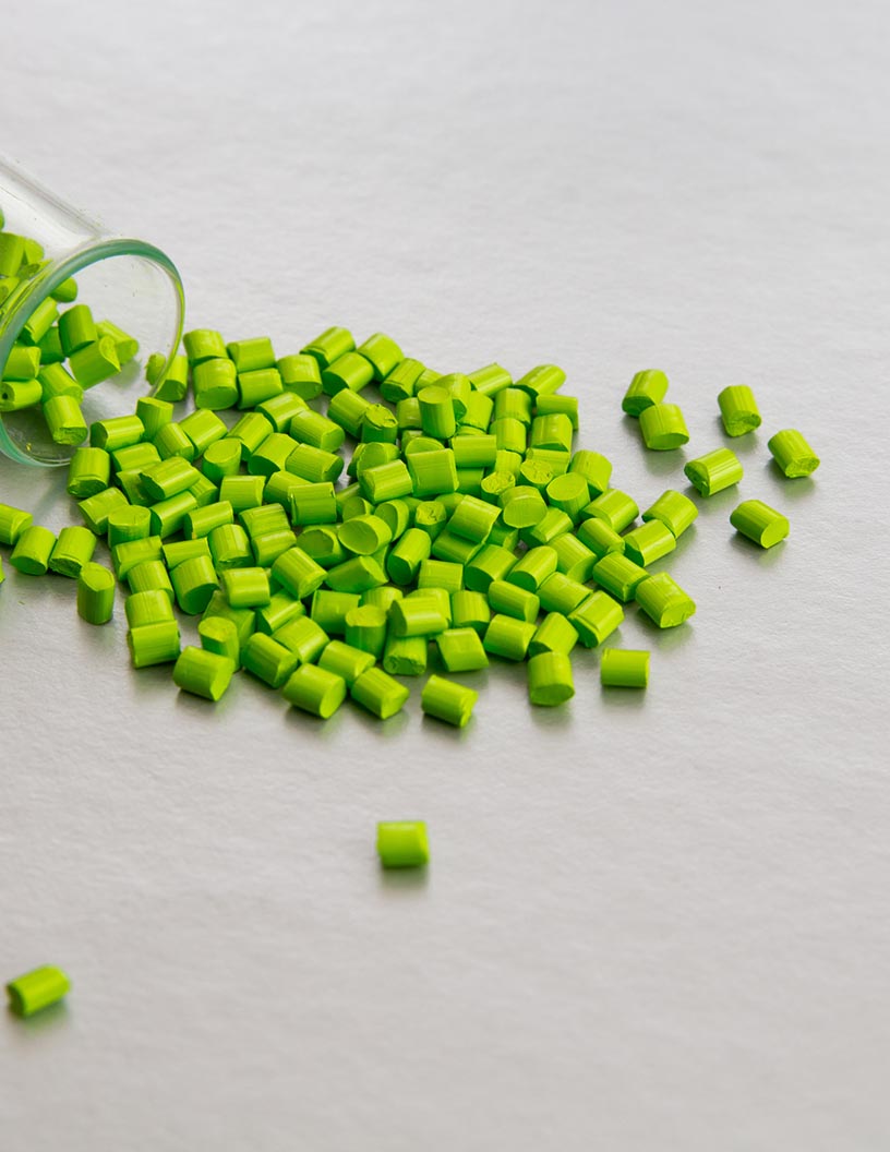 Global plastic contract manufacturing market 2024-2028