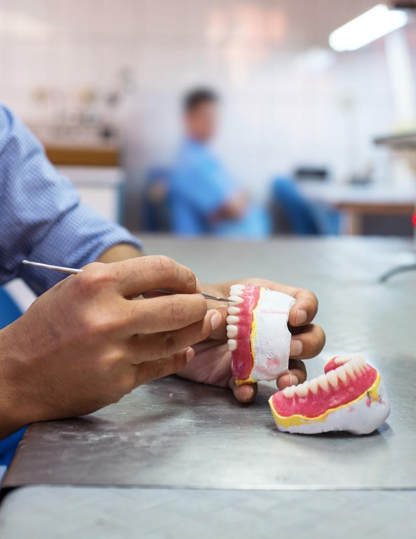 Global dental laboratory market 2024-2028
