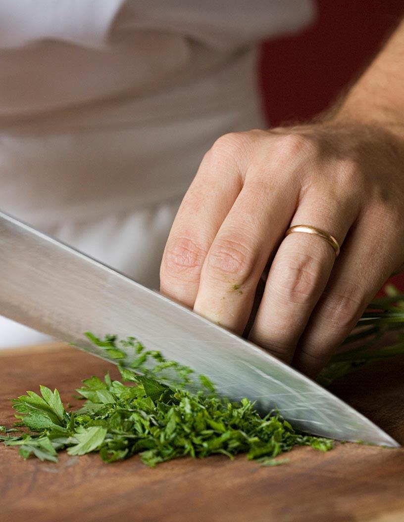 Commercial Kitchen Knives Market Analysis, Size, and Forecast 2025-2029: APAC (China, India, Japan), North America (US and Canada), Europe (France, Germany, Italy, UK), Middle East and Africa (Egypt, KSA, Oman, UAE), and South America (Argentina and Brazil)