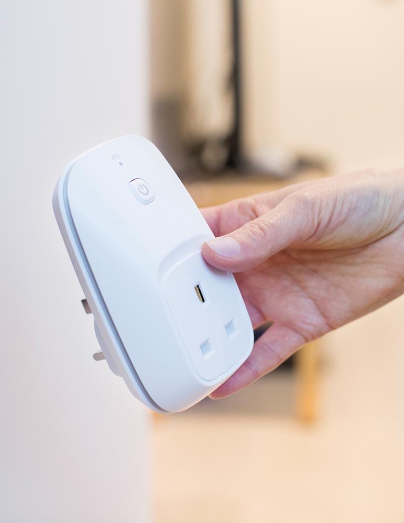 Smart Plug Market Analysis, Size, and Forecast 2025-2029: North America (US and Canada), Europe (France, Germany, Italy, and UK), Middle East and Africa (Egypt, KSA, Oman, and UAE), APAC (China, India, and Japan), South America (Argentina and Brazil), and Rest of World (ROW)