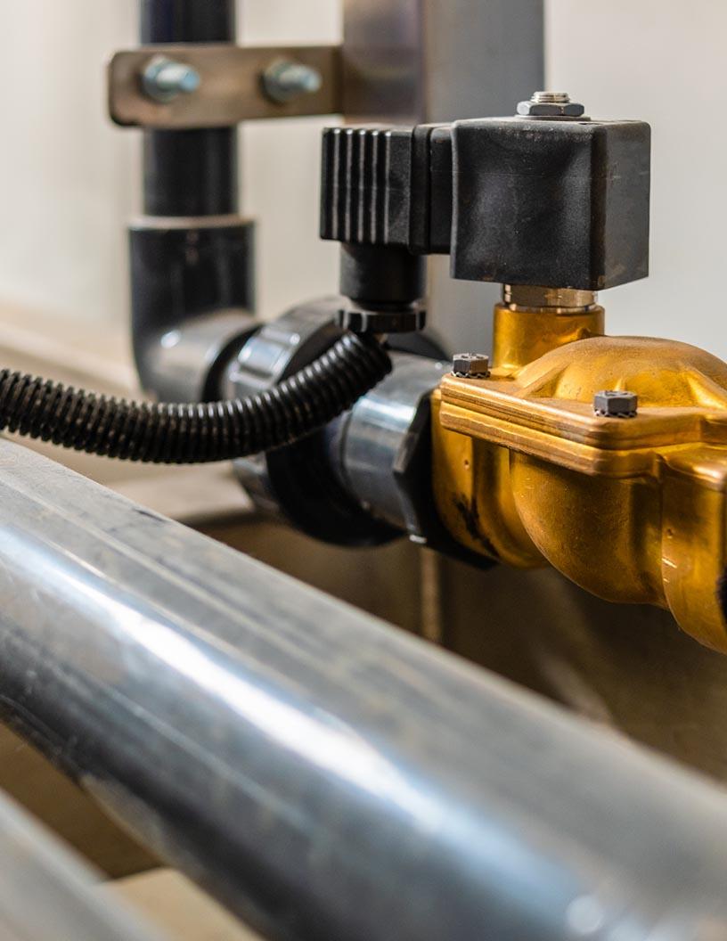 Solenoid Valves Market Analysis, Size, and Forecast 2025-2029: North America (US and Canada), Europe (France, Germany, and UK), APAC (China, India, Japan, and South Korea), South America (Brazil), and Rest of World (ROW)