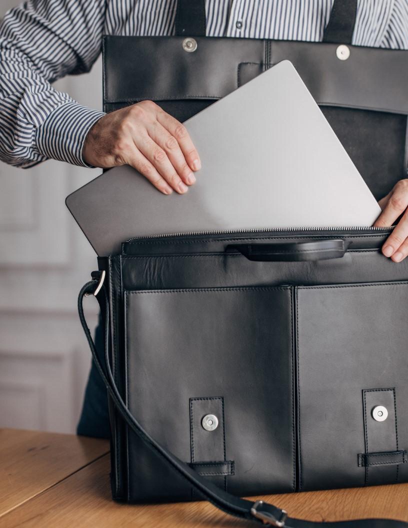 Laptop Carry Case Market Analysis, Size, and Forecast 2025-2029: APAC (Australia, China, India, Japan, South Korea), North America (US and Canada), Europe (France, Germany, UK), South America , and Middle East and Africa