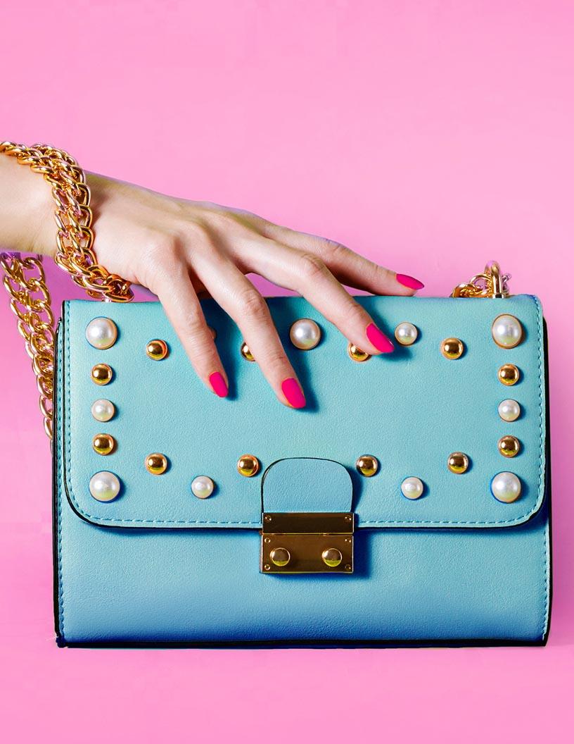 Luxury Handbags Market Analysis, Size, and Forecast 2025-2029: North America (US), Europe (France, Germany, Italy, Spain, and UK), APAC (China, India, Japan, and South Korea), and Rest of World (ROW)