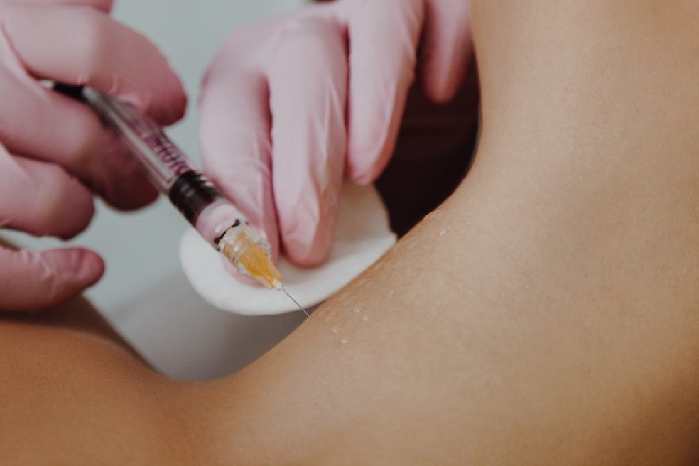 Dermal Facial Fillers Market by End-user and Geography - Forecast and Analysis 2021-2025