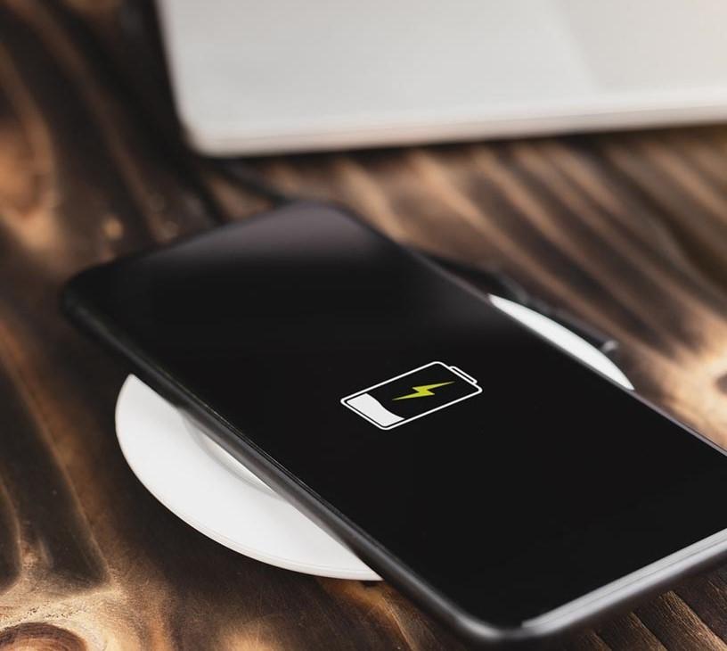 Wireless Phone Chargers Market Analysis, Size, and Forecast 2025-2029: North America (US and Canada), Europe (France, Germany, Italy, and UK), APAC (China, India, Japan, and South Korea), and Rest of World (ROW)