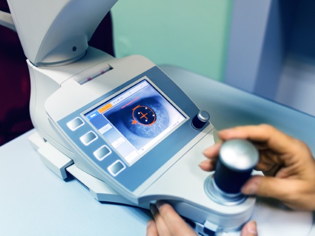 Laser-Assisted In-Situ Keratomileusis Surgery Market by Technology, End-user, and Geography - Forecast and Analysis 2020-2024