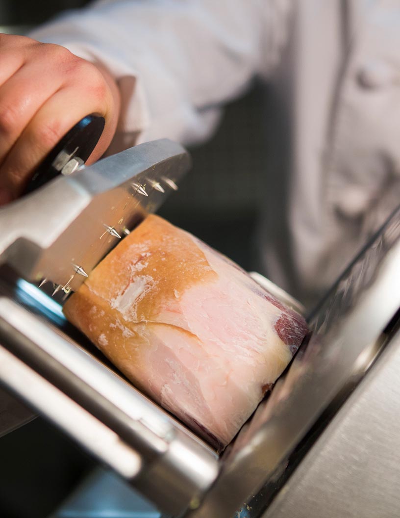 Industrial Food Cutting Machines Market Analysis Europe, North America, APAC, Middle East and Africa, South America - US, China, UK, Germany, Japan - Size and Forecast 2024-2028