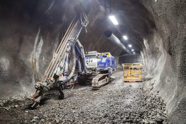 Tunneling and Rock Drilling Equipment Market by Application and Geography - Forecast and Analysis 2020-2024