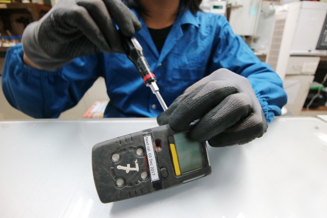 VOC Gas Monitor Market by End-user and Geography - Forecast and Analysis 2021-2025