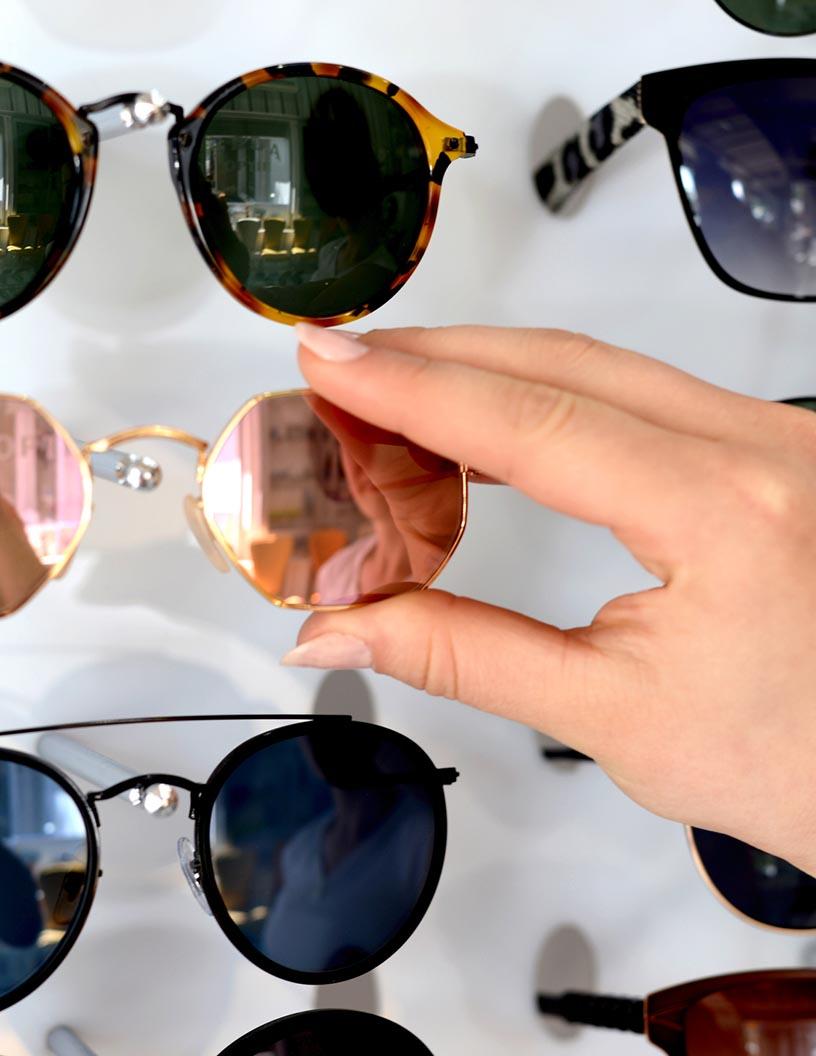 Luxury Eyewear Market Analysis, Size, and Forecast 2025-2029: North America (US, Canada, and Mexico), Europe (France, Germany, Italy, and UK), and APAC (China, Japan, and South Korea)