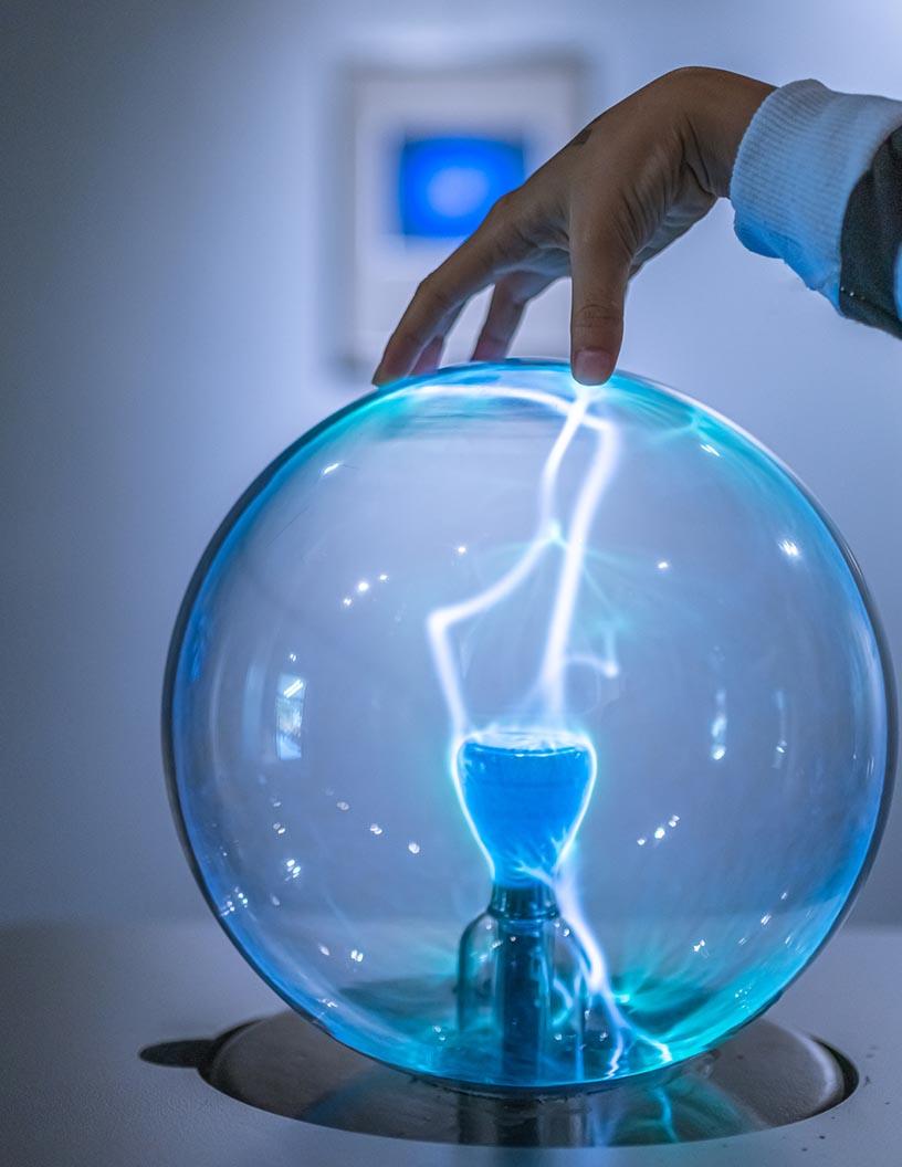 Plasma Lamp Market Analysis, Size, and Forecast 2025-2029: North America (US and Canada), Europe (France, Germany, Italy, and UK), Middle East and Africa (Egypt, KSA, Oman, and UAE), APAC (China, India, and Japan), South America (Argentina and Brazil), and Rest of World (ROW)