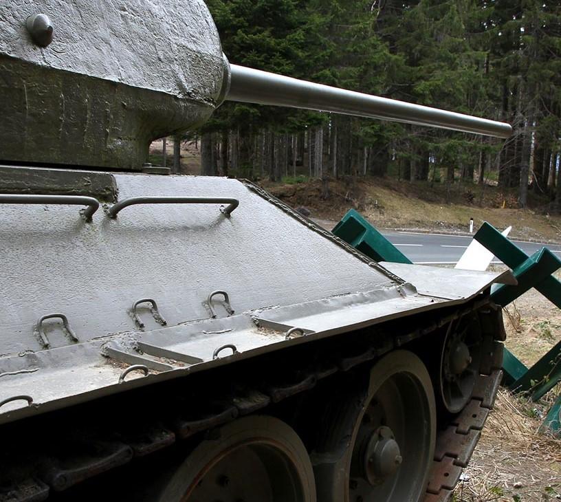 Active Protection System (APS) Market Analysis, Size, and Forecast 2025-2029: North America (US and Canada), Europe (France, Germany, Italy, and UK), APAC (China, India, Japan, and South Korea), and Rest of World (ROW)