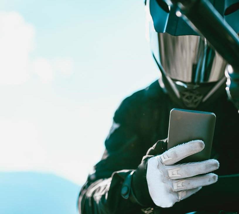 Smart Helmet Market Analysis, Size, and Forecast 2025-2029: North America (US and Canada), Europe (France, Germany, Italy, and UK), APAC (China, India, and Japan), South America (Brazil), and Rest of World (ROW)