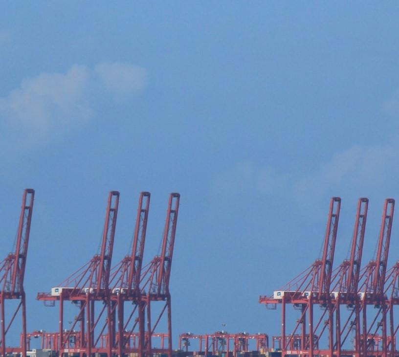 Carry Deck Cranes Market Analysis, Size, and Forecast 2025-2029: North America (US and Canada), Europe (France, Germany, Italy, and UK), APAC (China, India, Japan, and South Korea), and Rest of World (ROW)