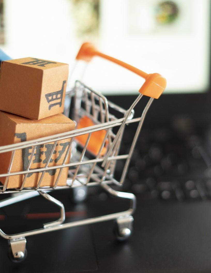 E-Commerce Retail Market Analysis, Size, and Forecast 2025-2029: North America (US and Canada), Europe (France, Germany, Italy, and UK), APAC (China, India, Japan, and South Korea), and Rest of World (ROW)